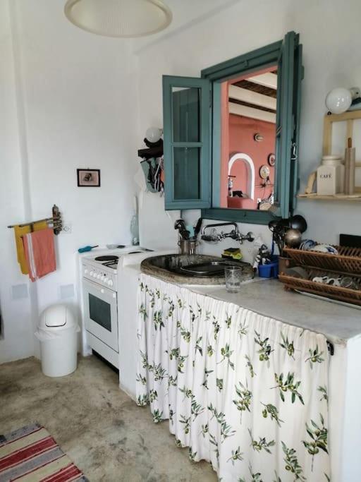 Casa Dei Melograni At Vourlidia Leros Villa Vromolithos Exterior foto